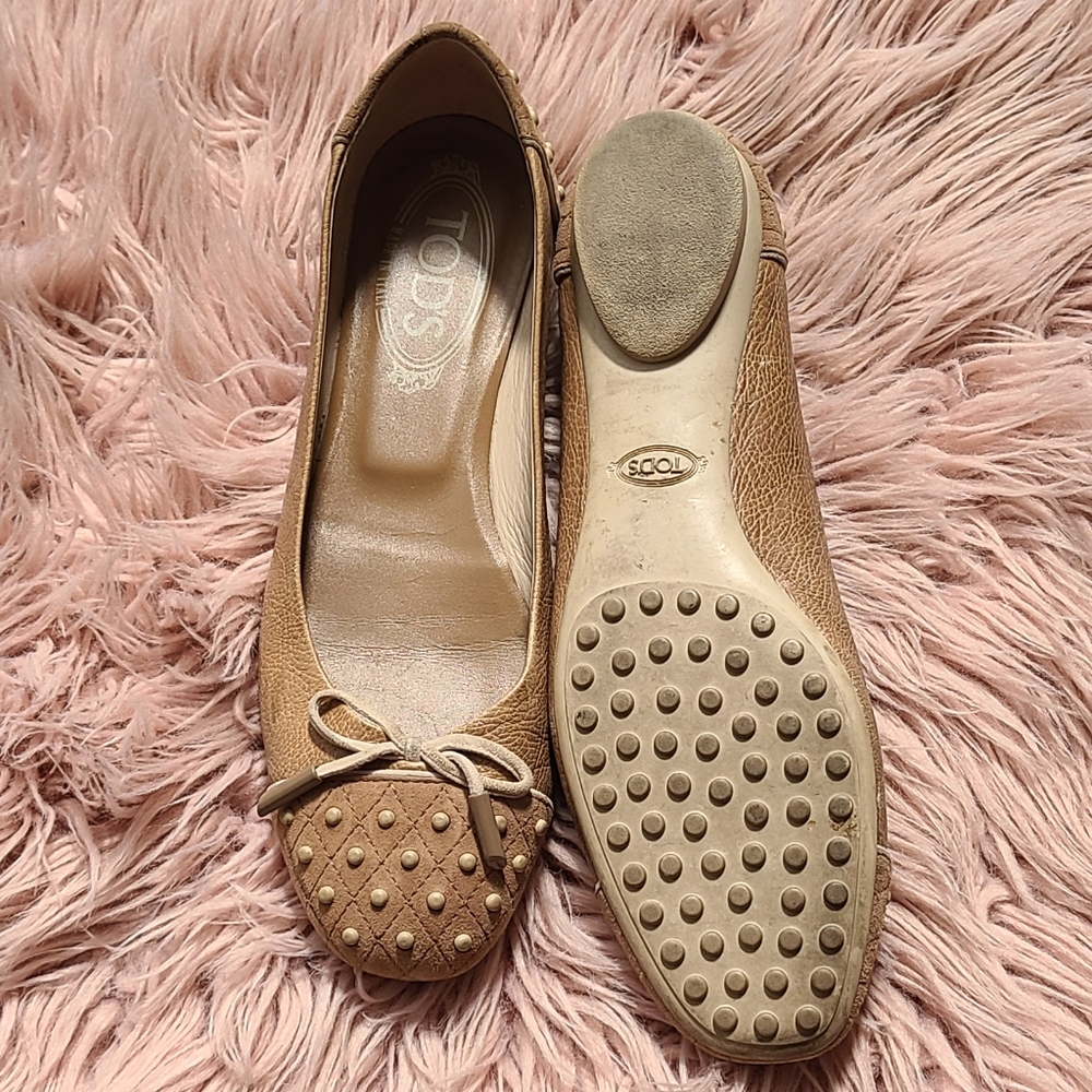 Tod's Women's Tan Leather Flats sz 37 - Picture 5 of 5